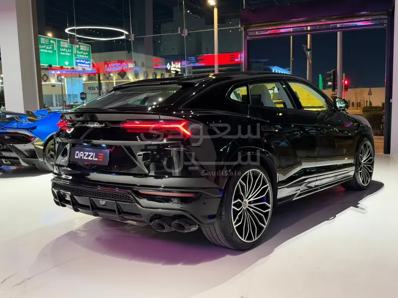 2022 لمبرجيني اوروس