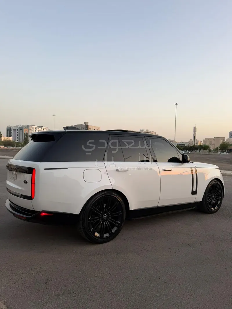 2023 لاند روفر رينج روفر فوج اس اي
