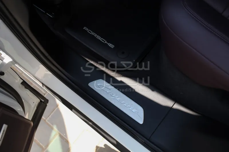 2024 بورش كايين اس