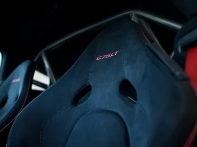 2016 مكلارين 675 إل تي