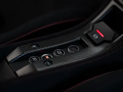 2016 مكلارين 675 إل تي