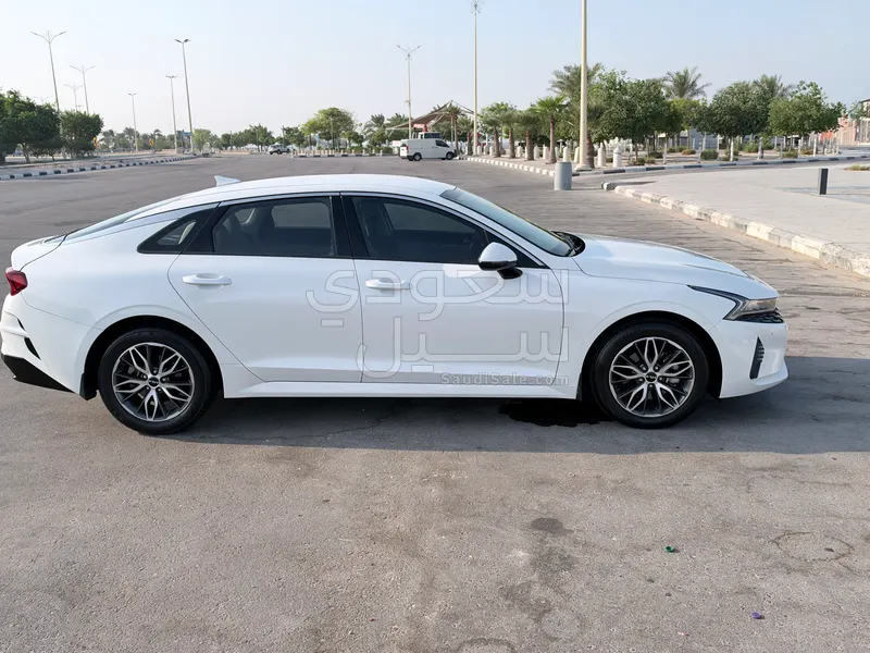 2023 كيا 5كي