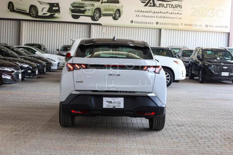 2025 بيجو 3008