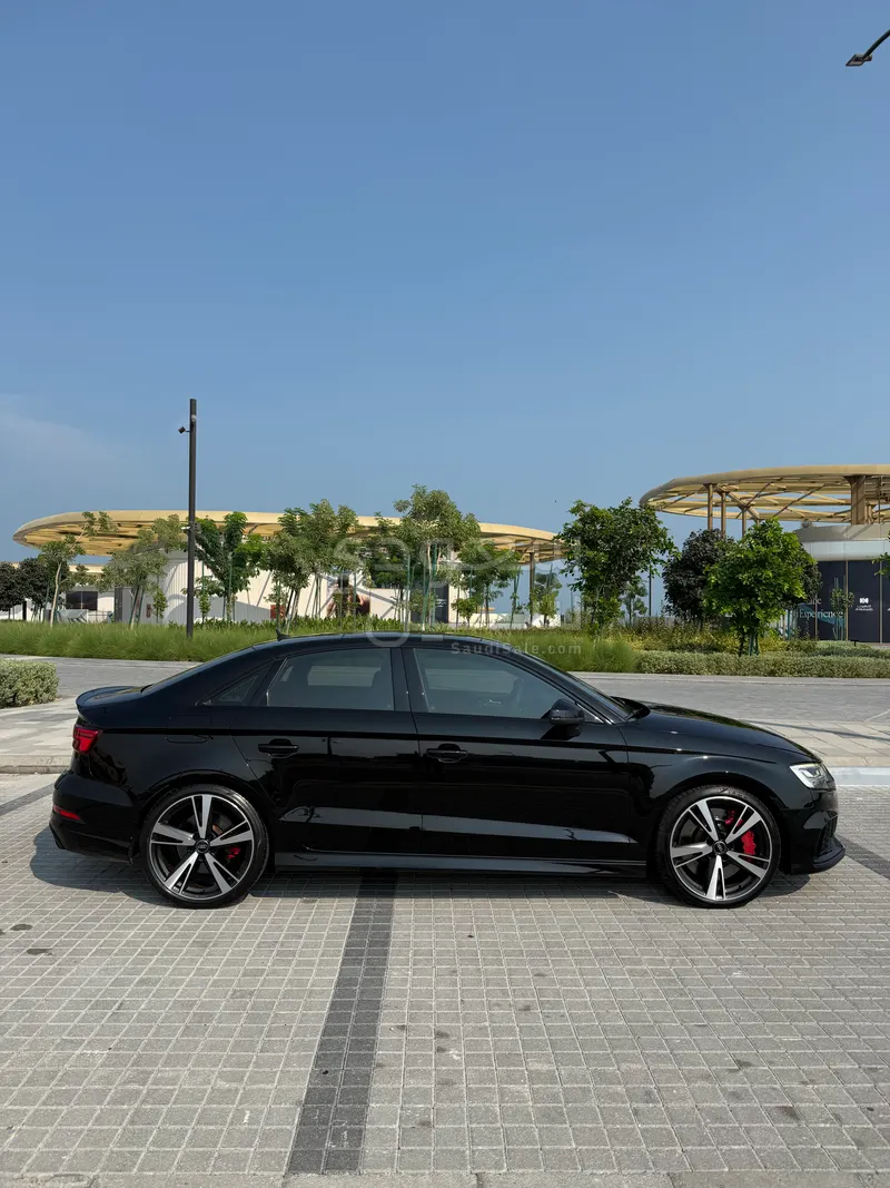2018 اودي ار اس 3