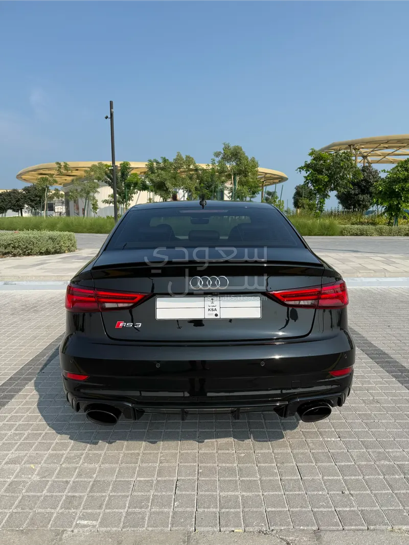 2018 اودي ار اس 3