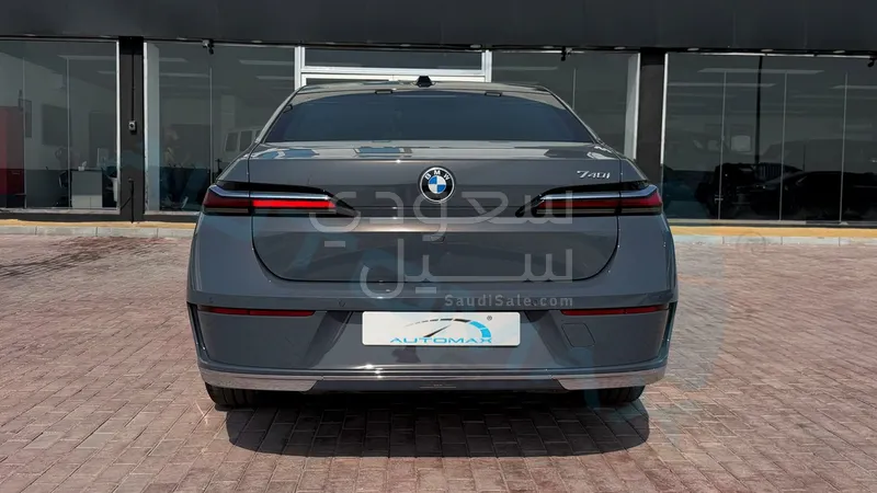 2026 بي ام دبليو الفئة السابعة 740أي