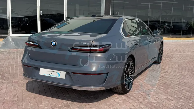2026 بي ام دبليو الفئة السابعة 740أي