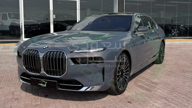 2026 بي ام دبليو الفئة السابعة 740أي