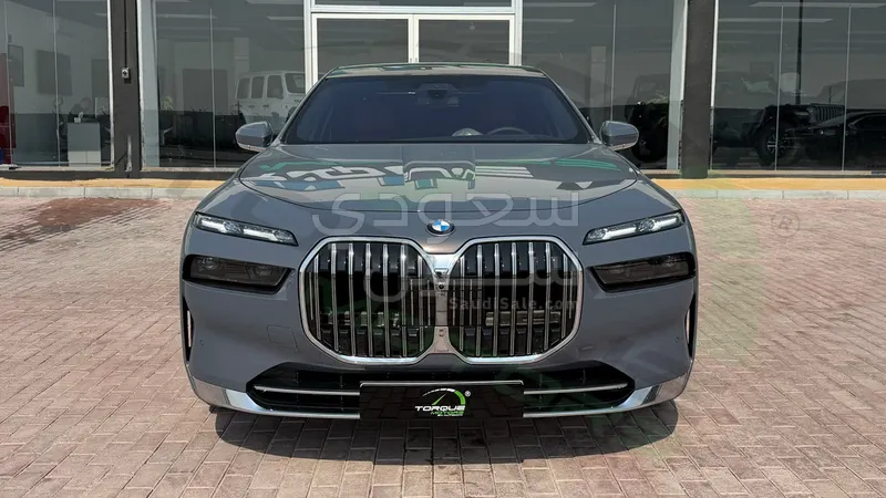 2026 بي ام دبليو الفئة السابعة 740أي
