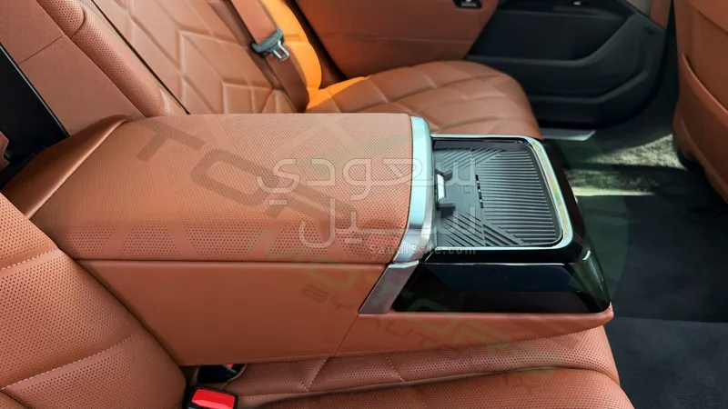 2026 بي ام دبليو الفئة السابعة 740أي