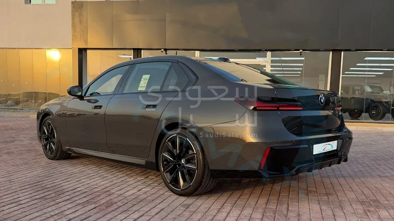 2026 بي ام دبليو الفئة السابعة 740أي