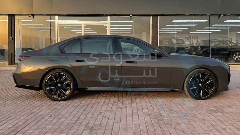 2026 بي ام دبليو الفئة السابعة 740أي