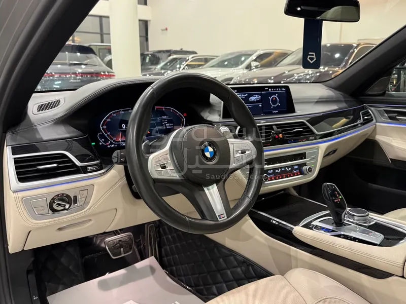 2020 بي ام دبليو الفئة السابعة 730 إل أي