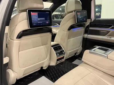 2020 بي ام دبليو الفئة السابعة 730 إل أي