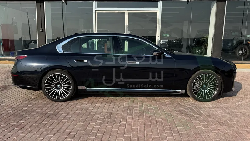 2026 بي ام دبليو الفئة السابعة 740أي