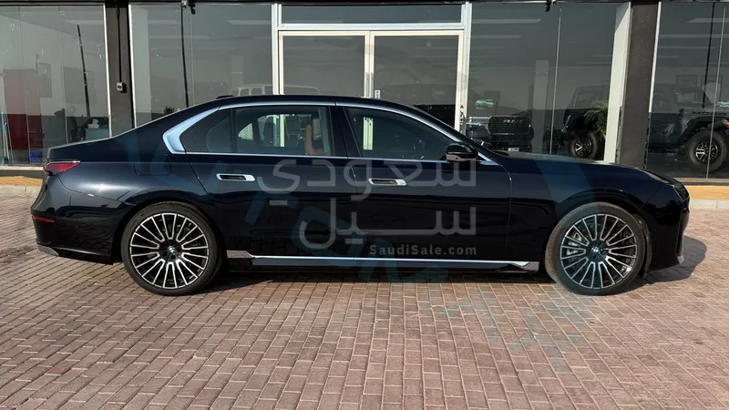 2026 بي ام دبليو الفئة السابعة 740أي