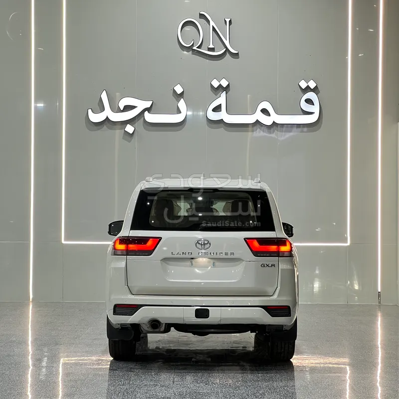 2026 تويوتا لاند كروزر جي اكس ار4
