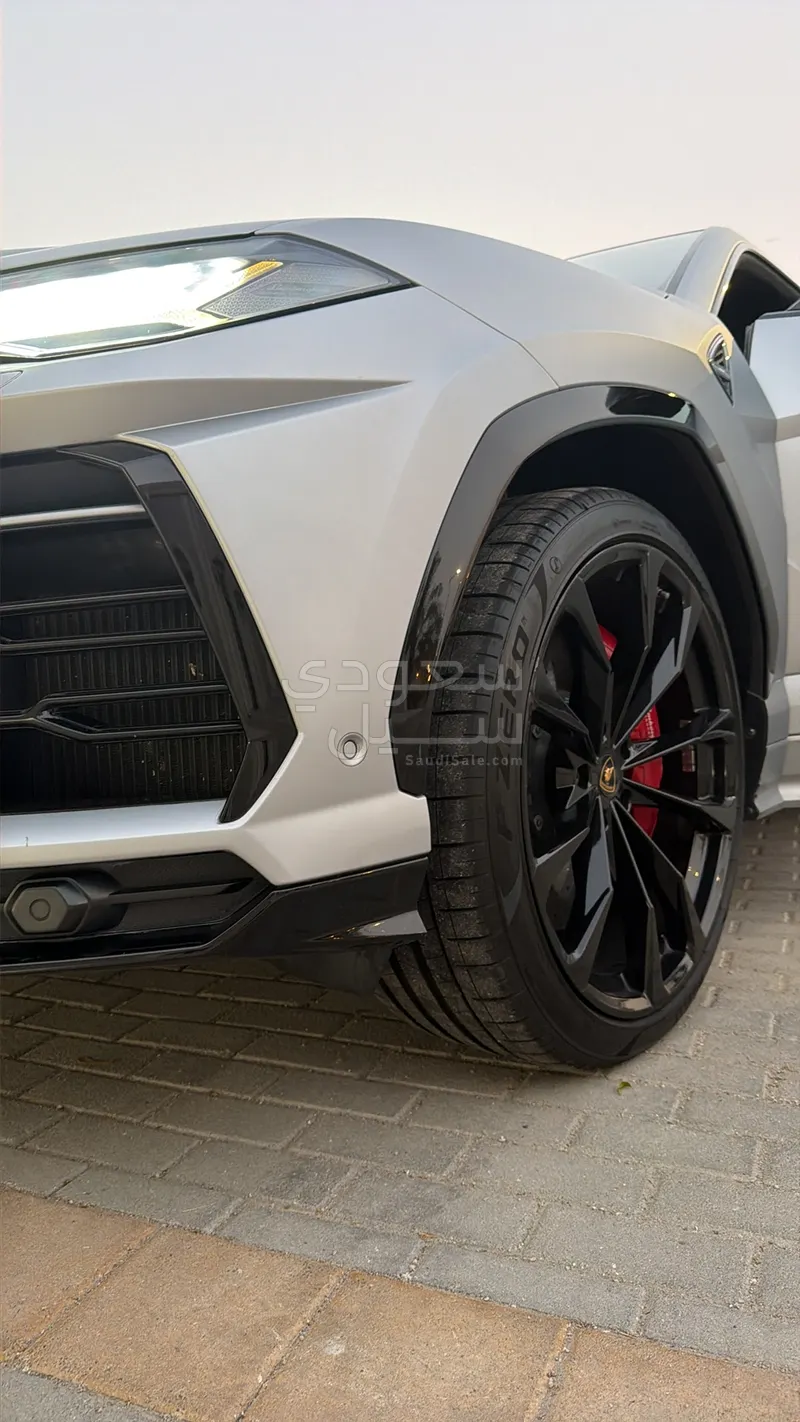 2019 لمبرجيني اوروس اس