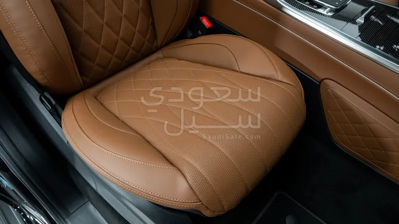 2025 مرسيدس - بنز جي 63 أي إم جي