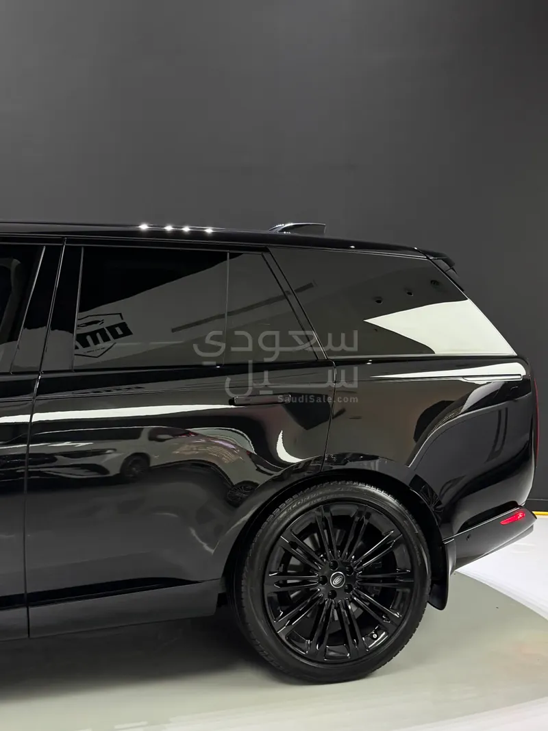 2024 لاند روفر رينج روفر اتش اس اي