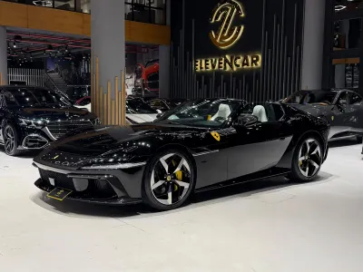 2026 فيراري 12 سيليندر