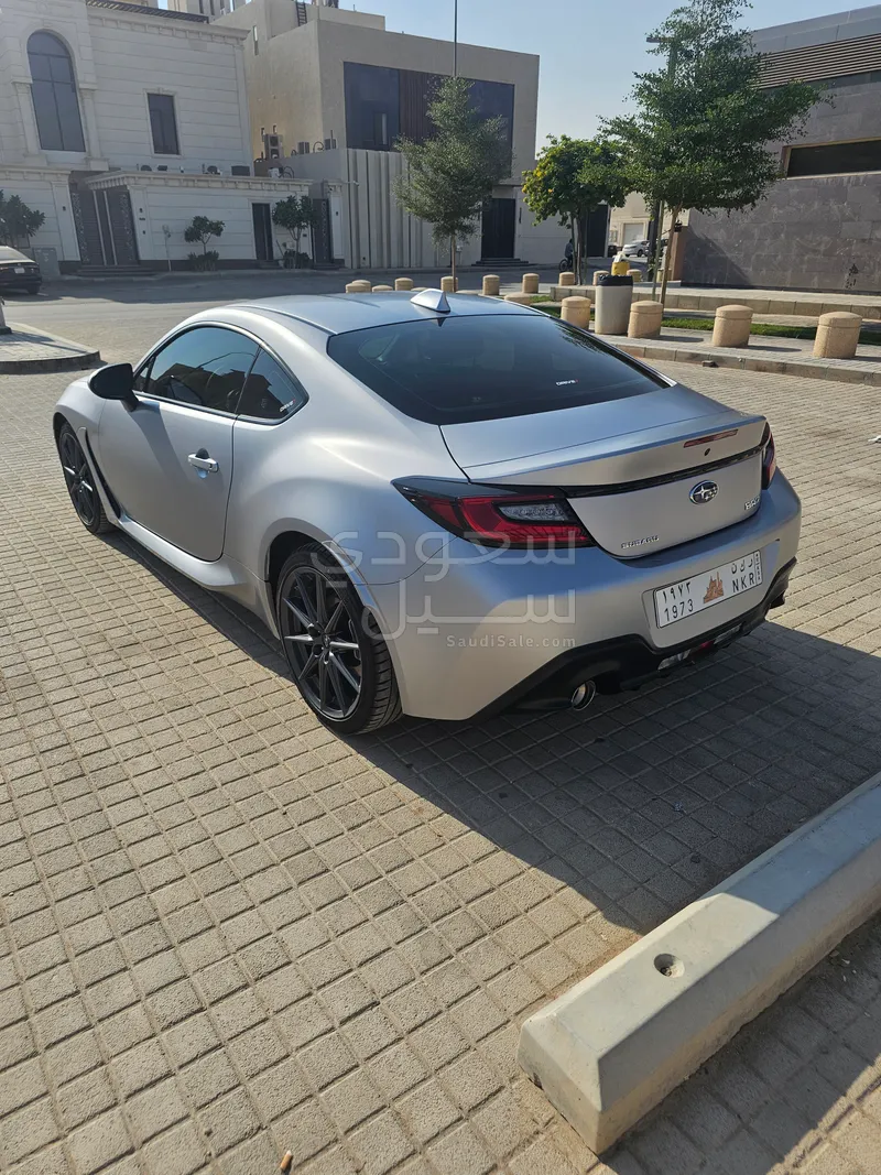 2026 سوبارو بي ار زد