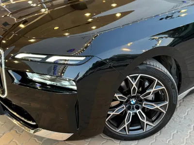 2026 بي ام دبليو الفئة السابعة 735 إل أي