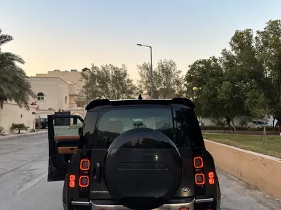 2022 لاند روفر ديفيندر اكس 110
