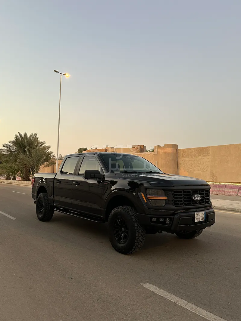 2024 فورد اف 150