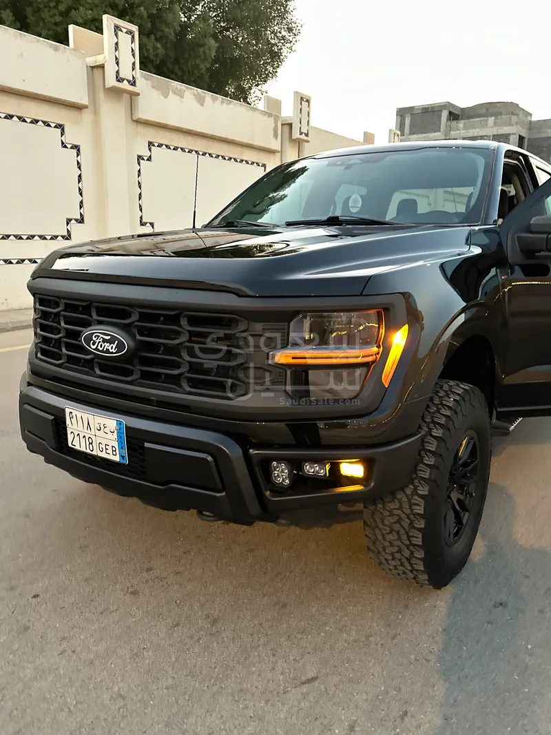 2024 فورد اف 150