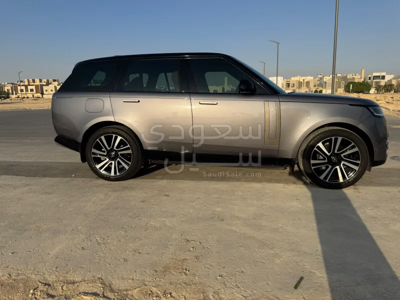 2025 لاند روفر رينج روفر فوج اس اي