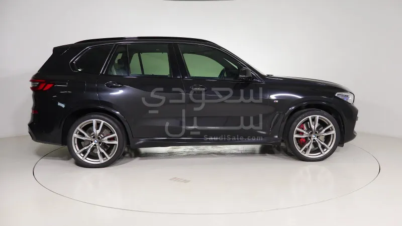 2022 بي ام دبليو الفئة اكس 5 إم50 أي