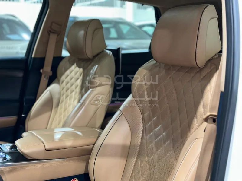 2023 جينيسيس جي في 80