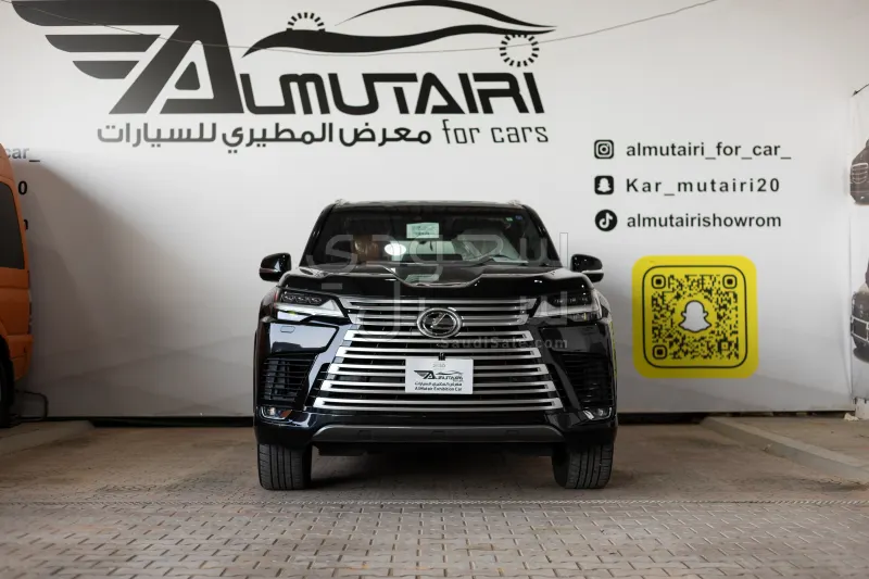 2022 لكزس إل إكس 600 في أي بي