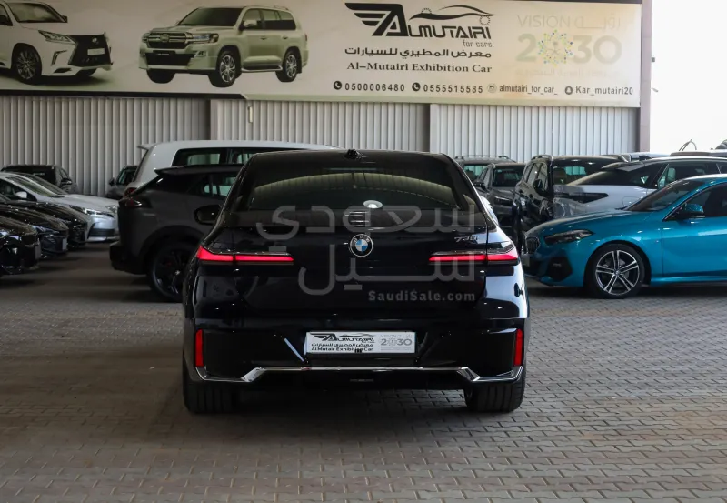 2024 بي ام دبليو الفئة السابعة 735أي