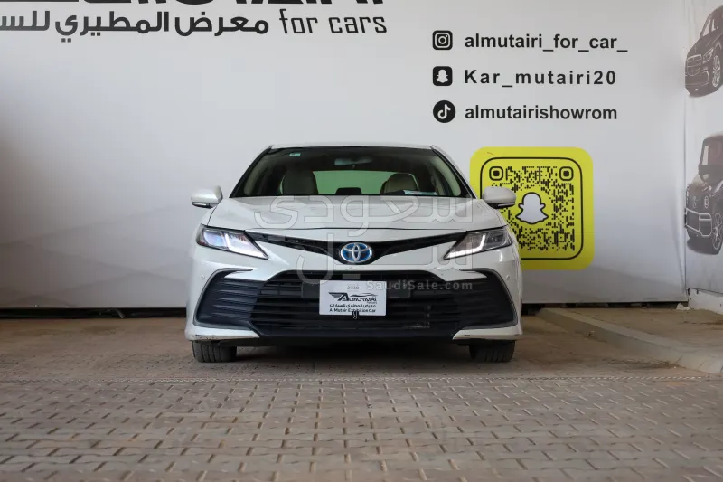 2022 تويوتا كامري ال اي