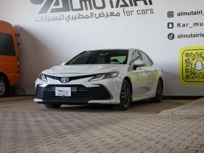 2022 تويوتا كامري ال اي