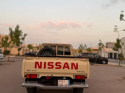 2021 نيسان بيك اب