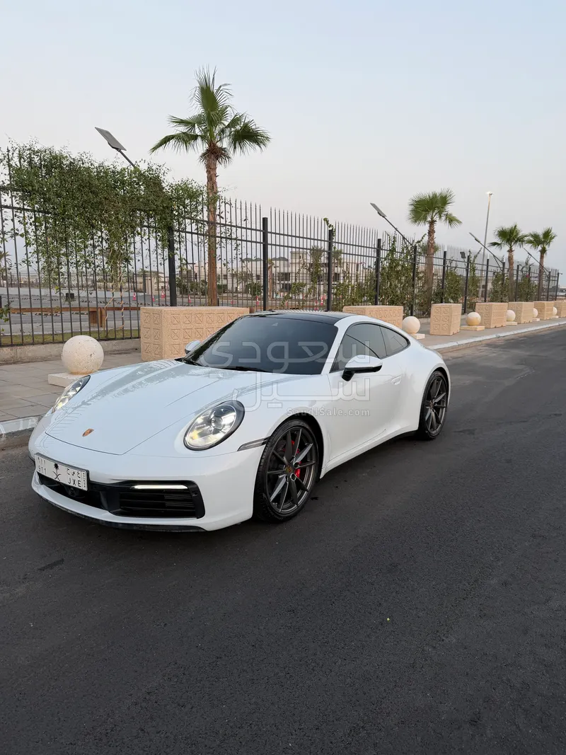 2022 بورش 911 كاريرا 4 اس