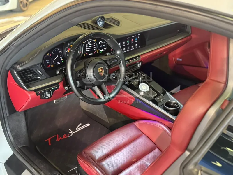 2022 بورش 911 كاريرا 4 اس