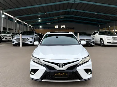 2019 تويوتا كامري اس اي