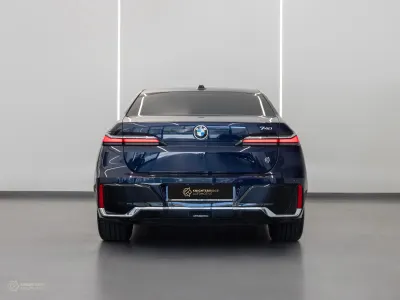 2023 بي ام دبليو الفئة السابعة 740 إل أي