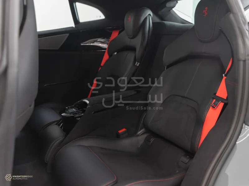 2025 فيراري بوروسانجوي