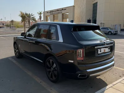 2019 رولز رويس كولينان سلفر بادج