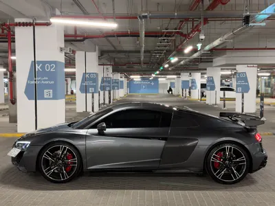 2023 اودي ار 8 في 10 بلس