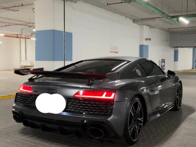 2023 اودي ار 8 في 10 بلس