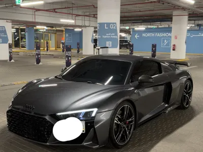 2023 اودي ار 8 في 10 بلس