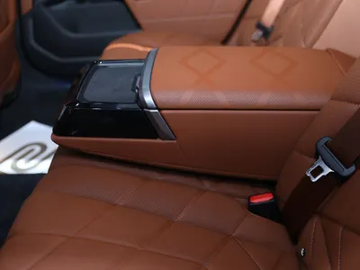 2027 بي ام دبليو الفئة السابعة 735أي