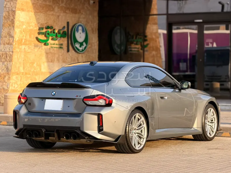 2025 بي ام دبليو الفئة ام إم 2