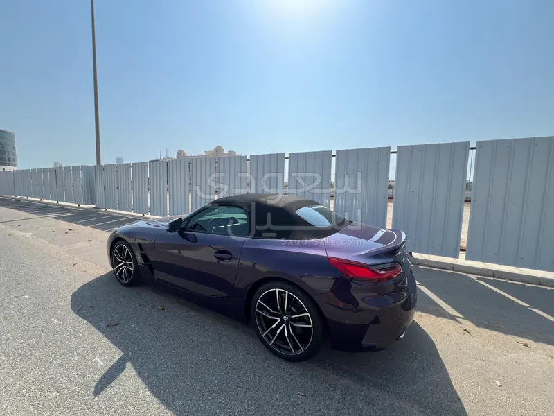 2023 بي ام دبليو الفئة زد 4